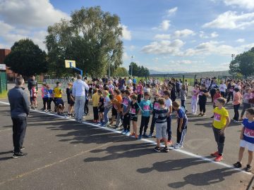 Les collégiens enfilent leur basket pour ELA